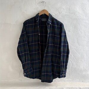 Men’s medium club room flannel